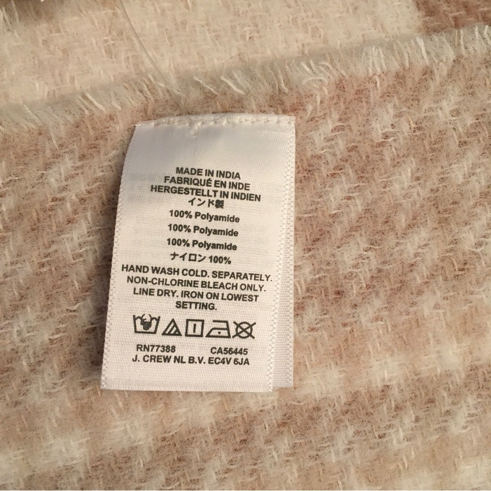 NWT Lands End winter scarf - Picture 5 of 7